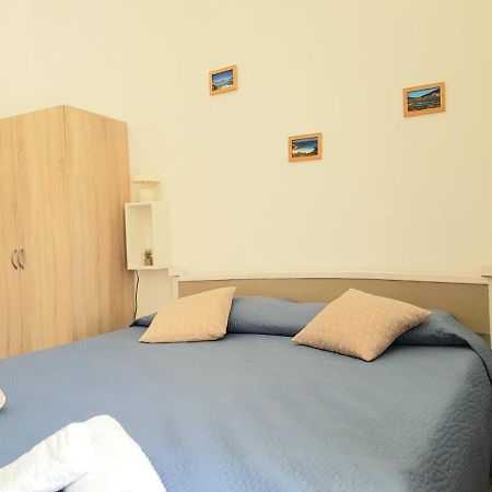 Casa Di Giu Bed and Breakfast Porto Torres Εξωτερικό φωτογραφία