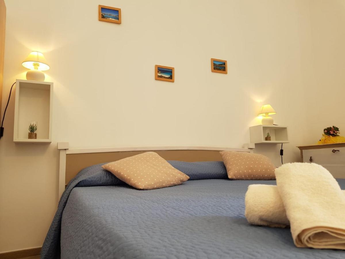 Casa Di Giu Bed and Breakfast Porto Torres Εξωτερικό φωτογραφία