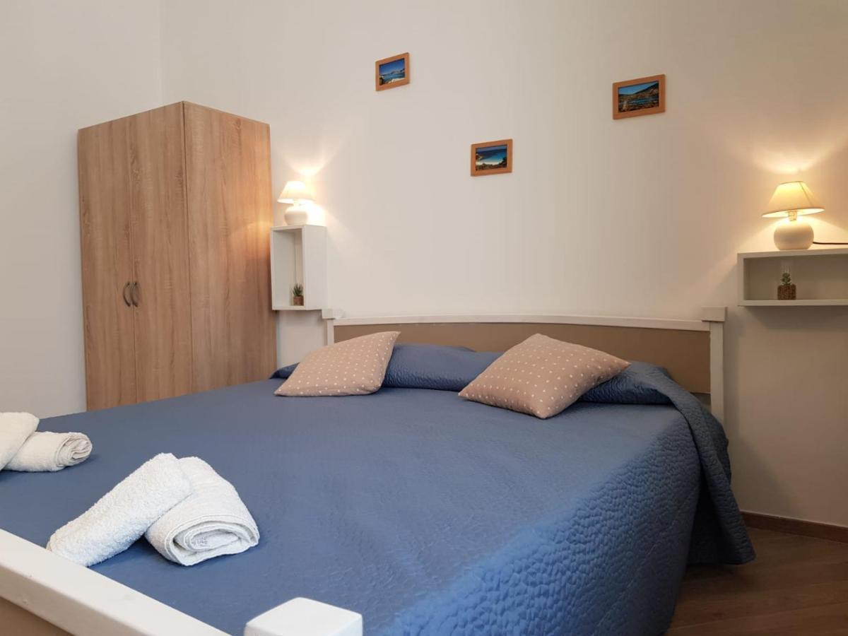 Casa Di Giu Bed and Breakfast Porto Torres Εξωτερικό φωτογραφία